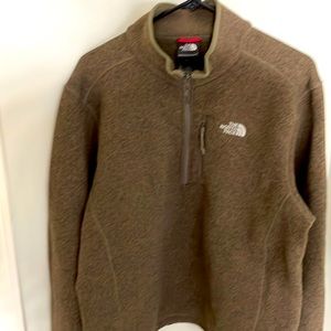 The North Face 1/4 Zip Woven Fleece like new condition Sz L